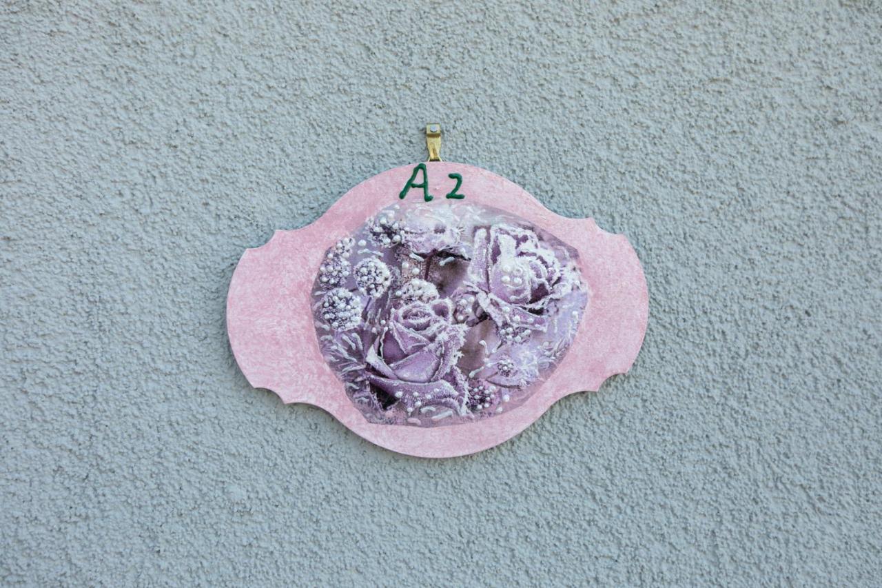Apartamento The House Of The Roses Gerakini Exterior foto